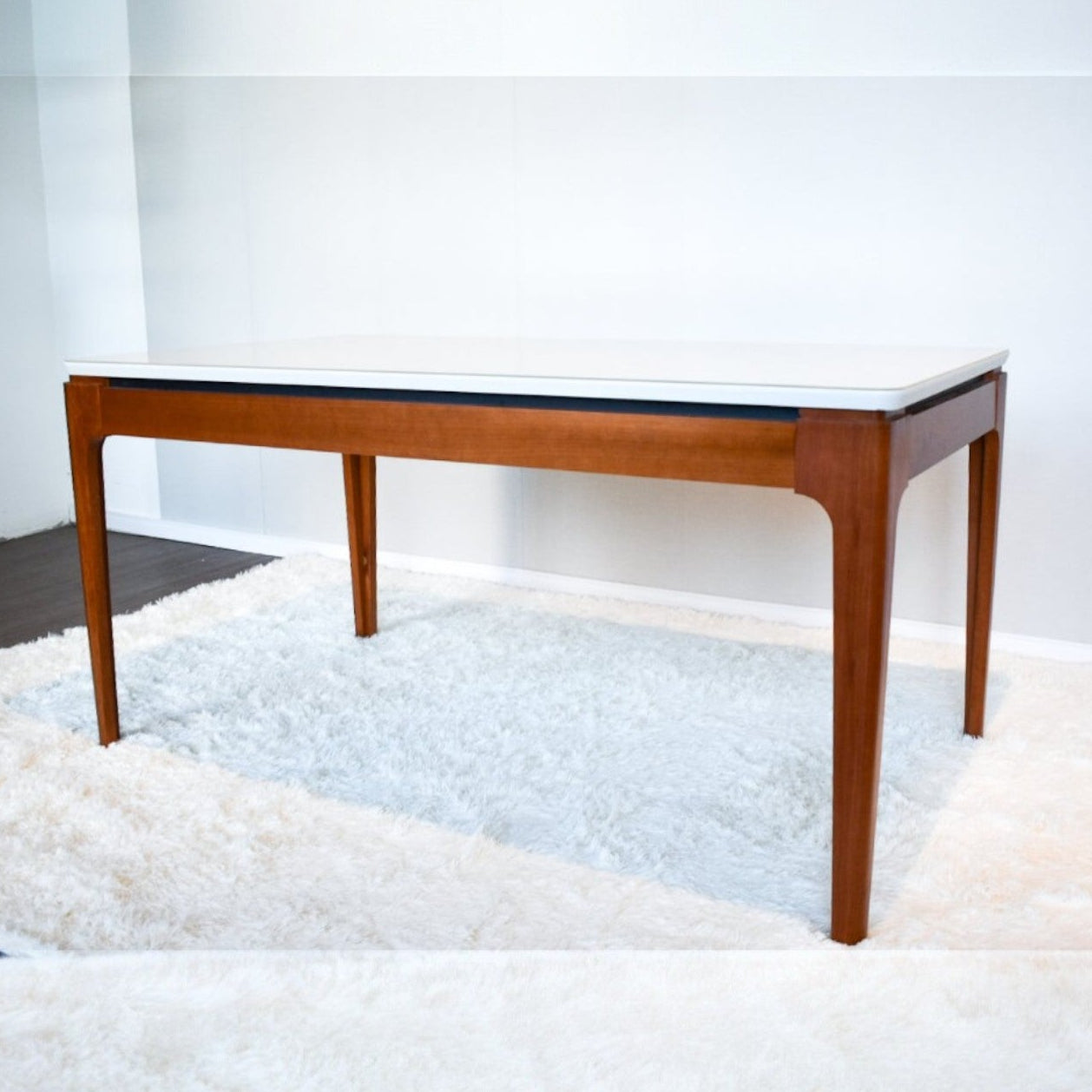 Mesa Mira Rectangular - Madera Maciza y Vidrio Sobrepuesto