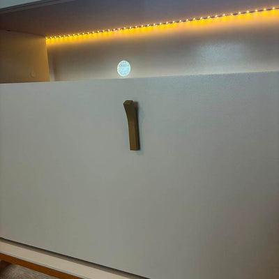 Rack para tv Dubai 180cm con Led - Patas en madera maciza