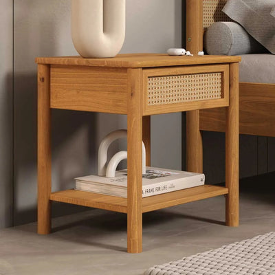 Mesa de luz Semira Ratan - Madera Maciza