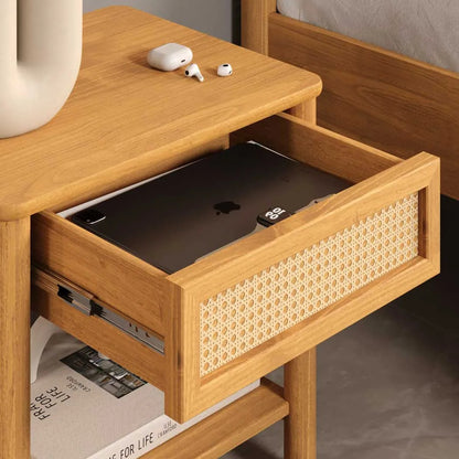 Mesa de luz Semira Ratan - Madera Maciza