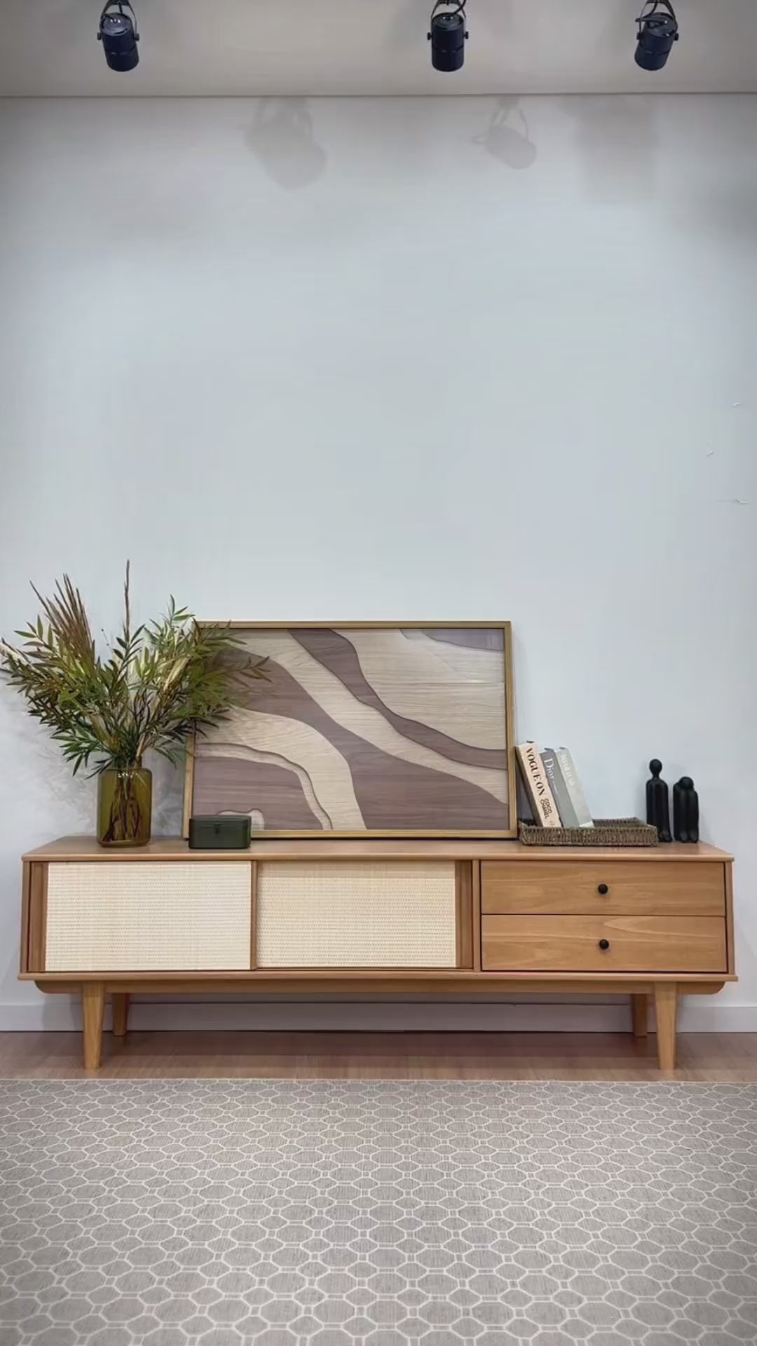 Rack TV 175CM con Ratan Serena - Madera Maciza
