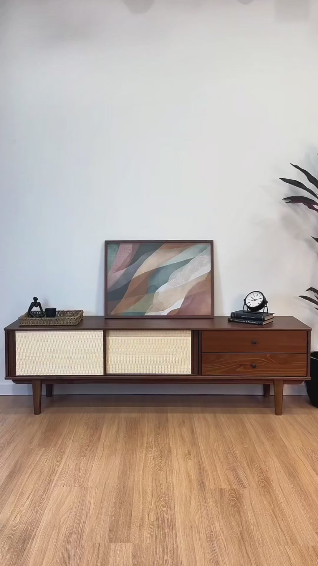 Rack TV 175CM con Ratan Serena - Madera Maciza