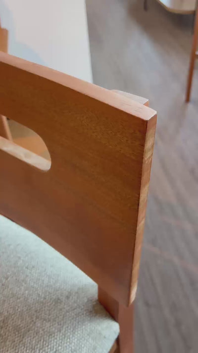 Banqueta Mia - Madera Maciza