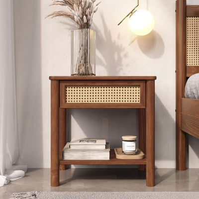 Mesa de luz Semira Ratan - Madera Maciza