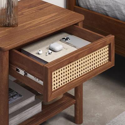 Mesa de luz Semira Ratan - Madera Maciza